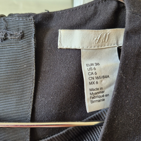 H&M Classic Black Mini Dress - Picture 3 of 3